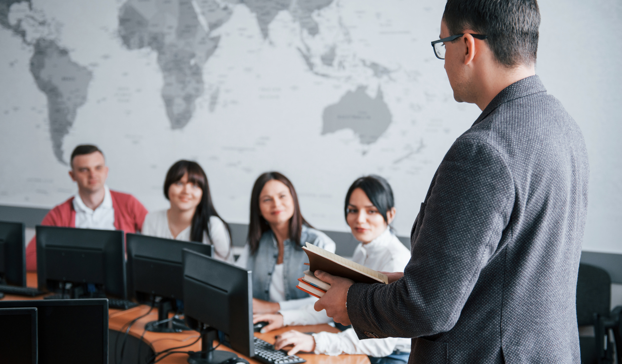 Acelerando el proceso de adquisición de nuevos estudiantes en el sector educativo con Marketing Hub